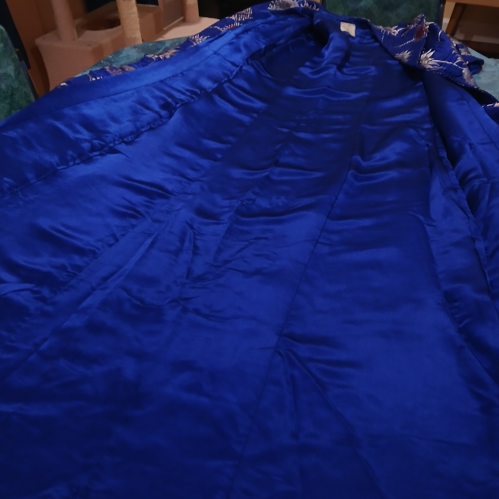 1930s Brilliant Cobalt Blue Silk Movie Star Dressing Gown - Picture 14 of 15